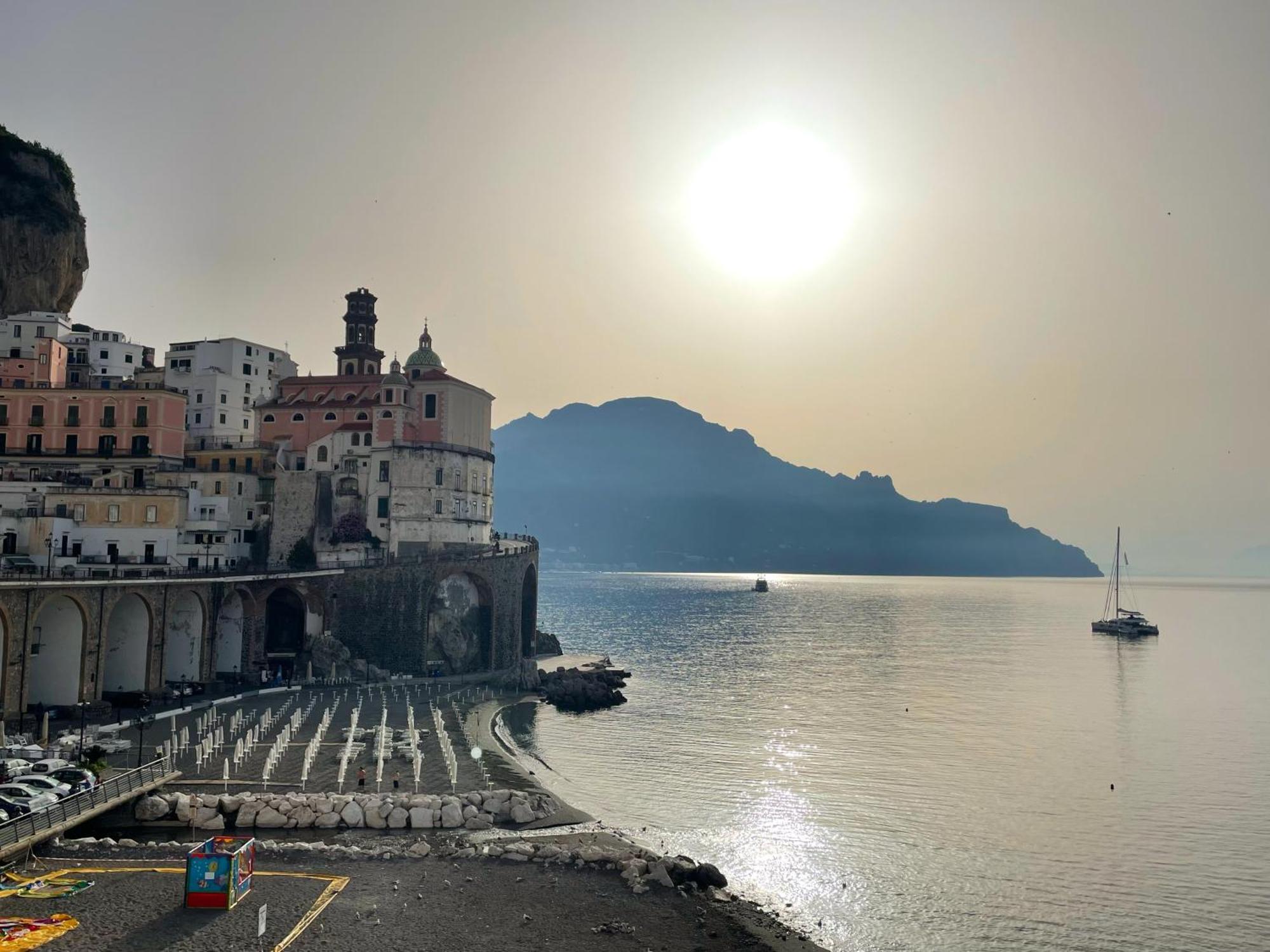 Luxury House Atrani Apartment ภายนอก รูปภาพ