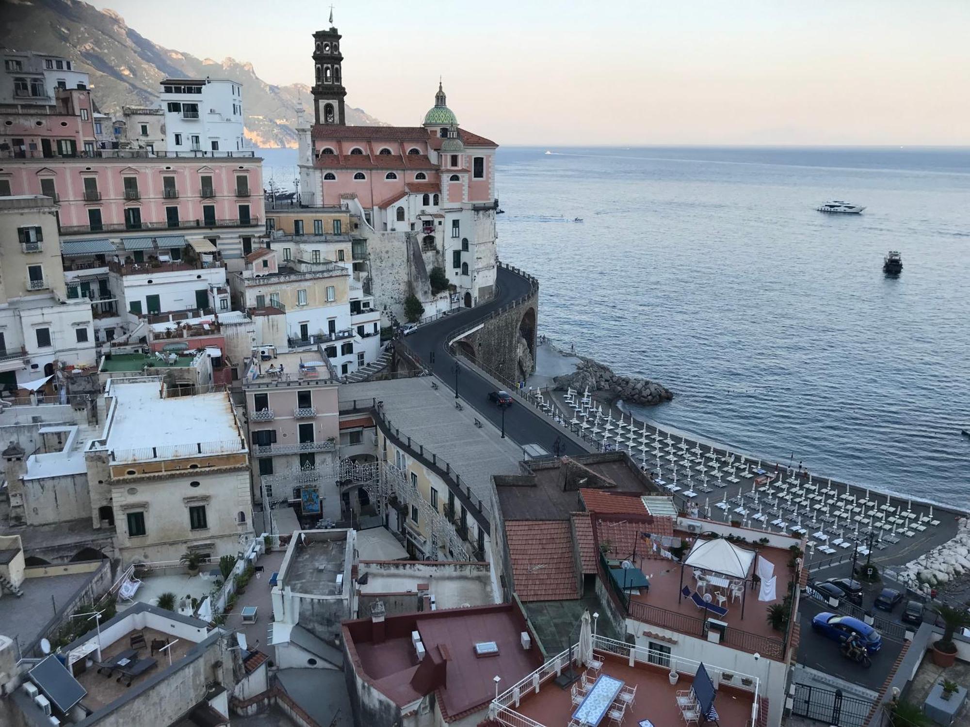 Luxury House Atrani Apartment ภายนอก รูปภาพ